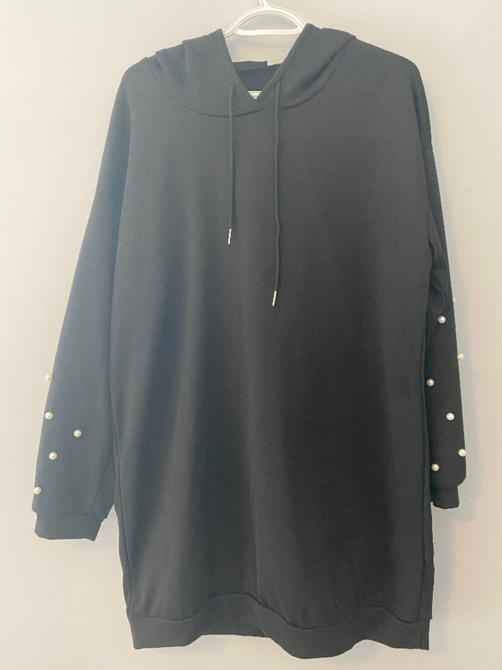 Black SHEIN Pearl‑Sleeve Hoodie